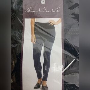 NWT GLORIA VANDERBILT Beverly Blue High Rise pull On Comfortable Jeans (#110)